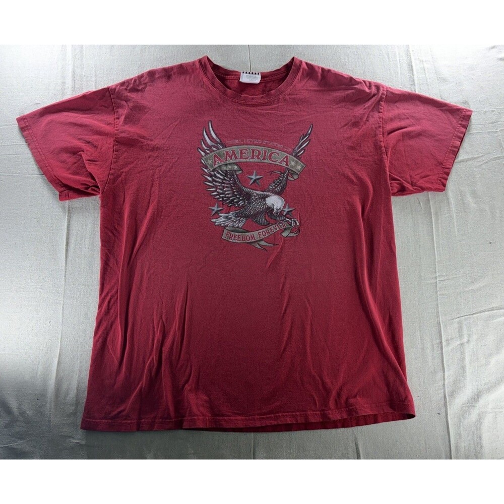 Vintage 2000s America Freedom Forever Eagle Graphic T-Shirt Red - Size XL